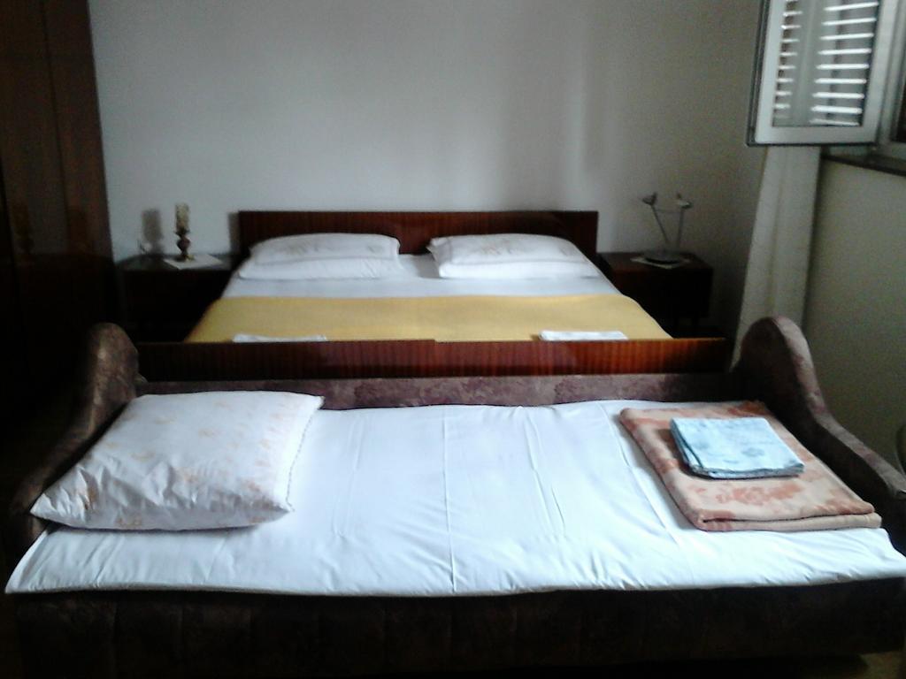 Apartment Helena Senj  Chambre photo